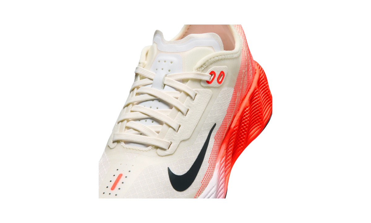 Nike Ava X Chalk/White/Hot Lava/Black