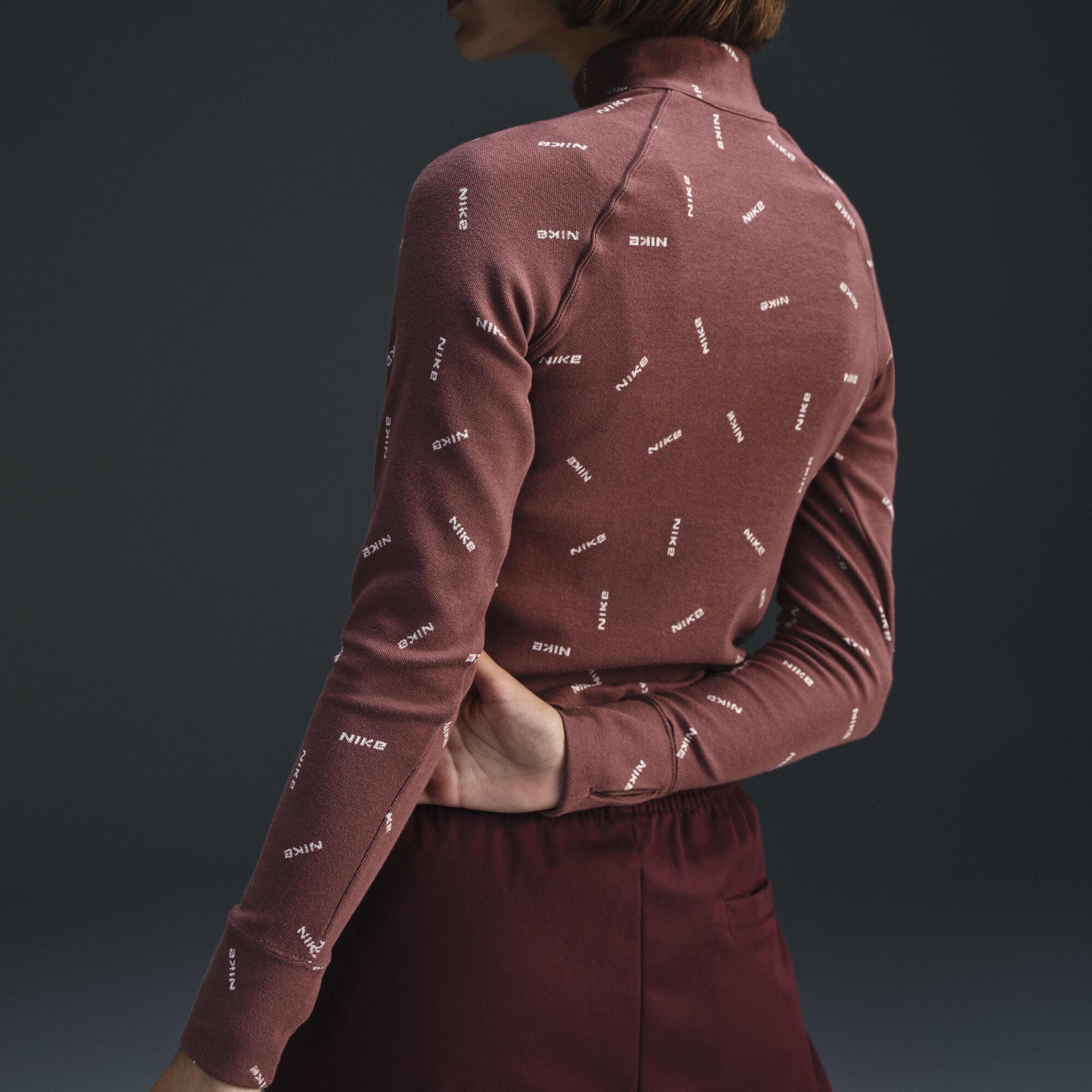 Nike Sportswear Collection Slim 1/2-Zip Long-Sleeve Logo Top Red Sepia/Light Orewood Brown/Red Sepia - Sneak