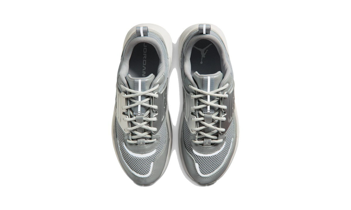 Air Jordan Trunner O/S Swan Wolf Grey Silver