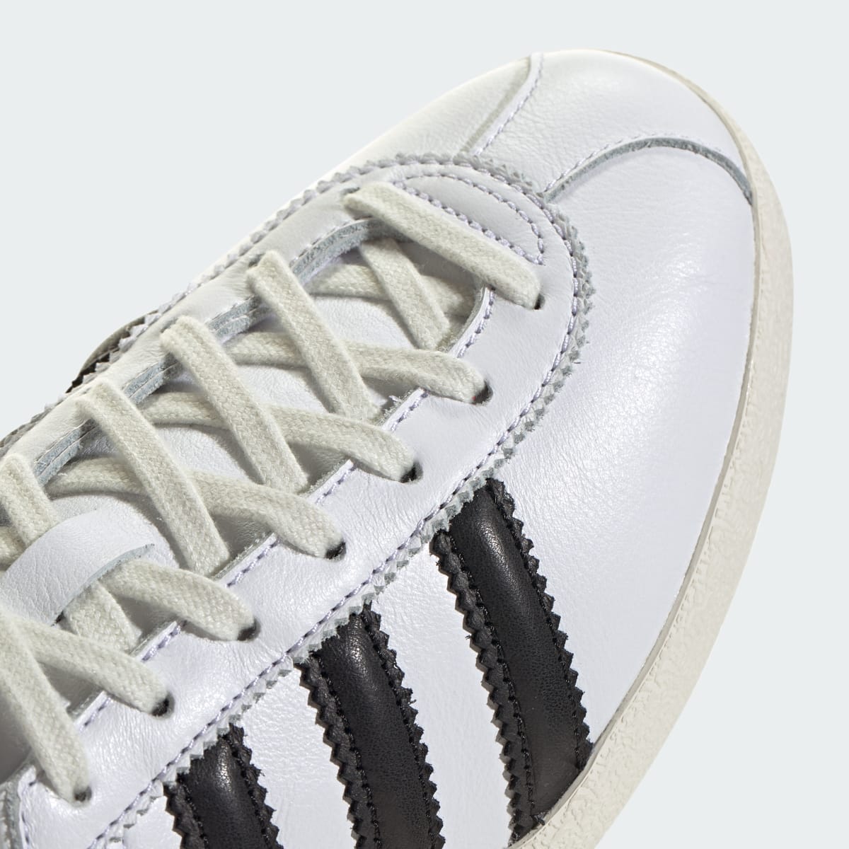Adidas Blanc White Black
