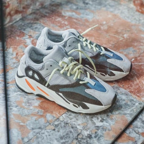 Adidas Yeezy Boost 700 Wave Runner, Solid Grey/Chalk White/Core Black (B75571)