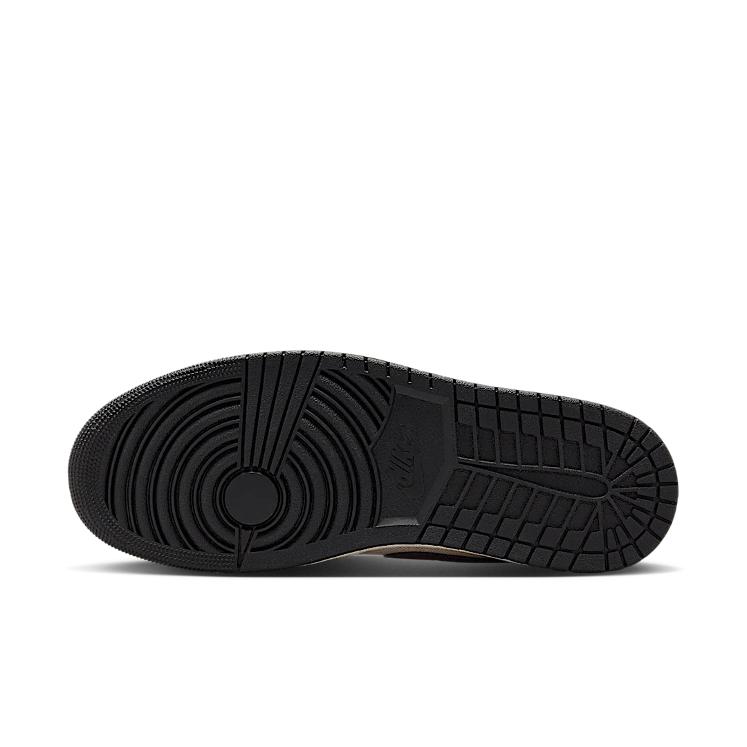 Air Jordan 1 Low Premium Pale Ivory Off Noir Baroque Brown, Pale Ivory/Off Noir/Baroque Brown (IB8058-110)