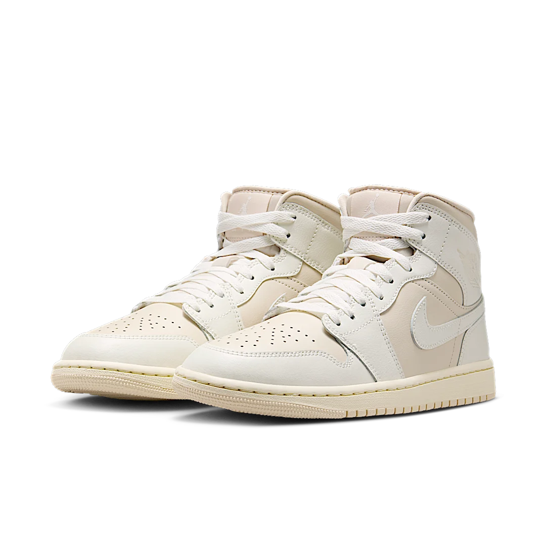 Air Jordan 1 Mid Legend Light Brown Tan, Legend Light Brown/Muslin/Sail (BQ6472-201)