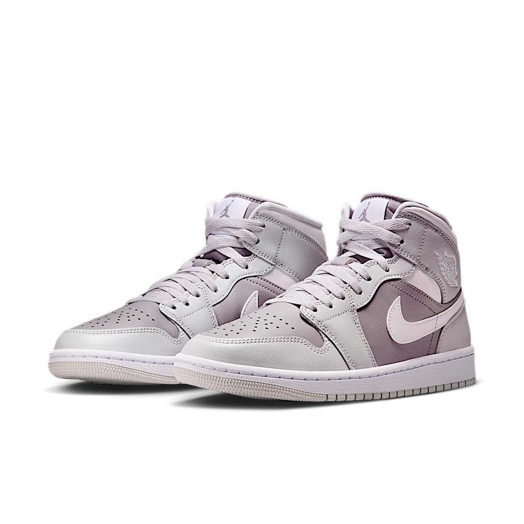 Air Jordan 1 Mid Photon Dust Atmosphere Grey, Photon Dust/White/Atmosphere Grey (BQ6472-008)