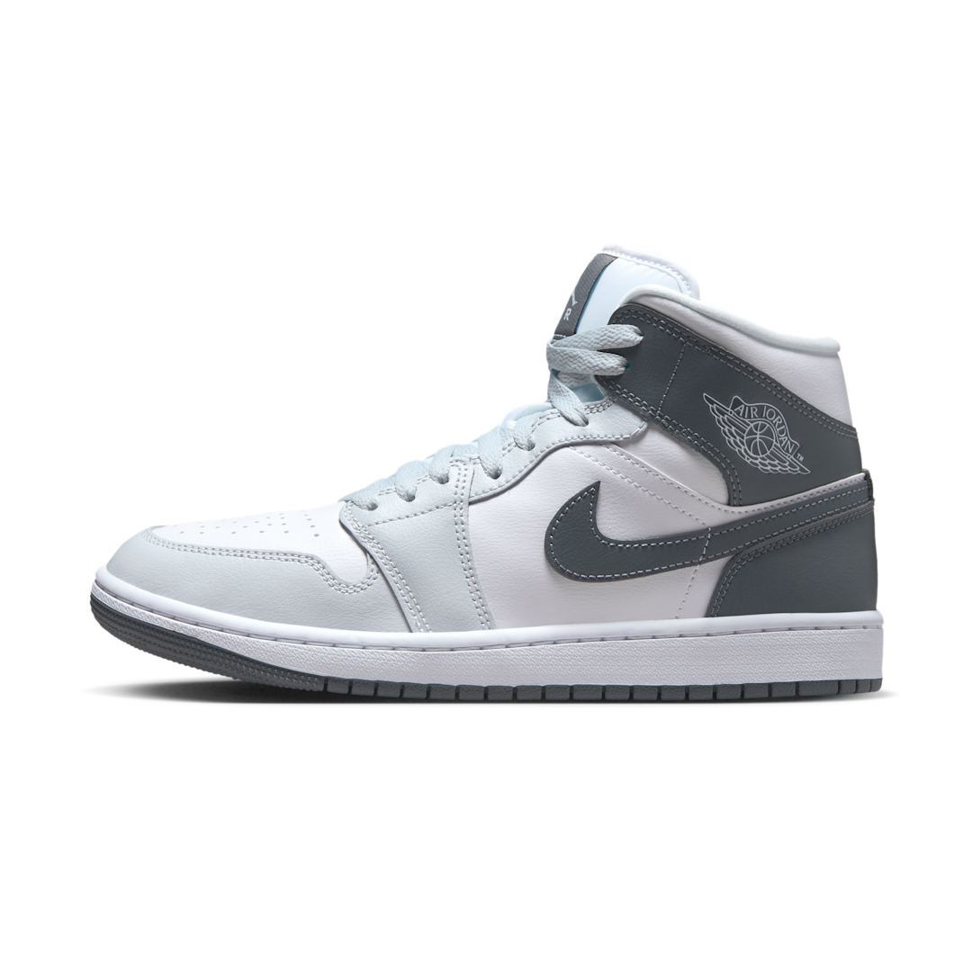 Air Jordan 1 Mid White Smoke Grey, White/Pure Platinum/Smoke Grey (BQ6472-113)
