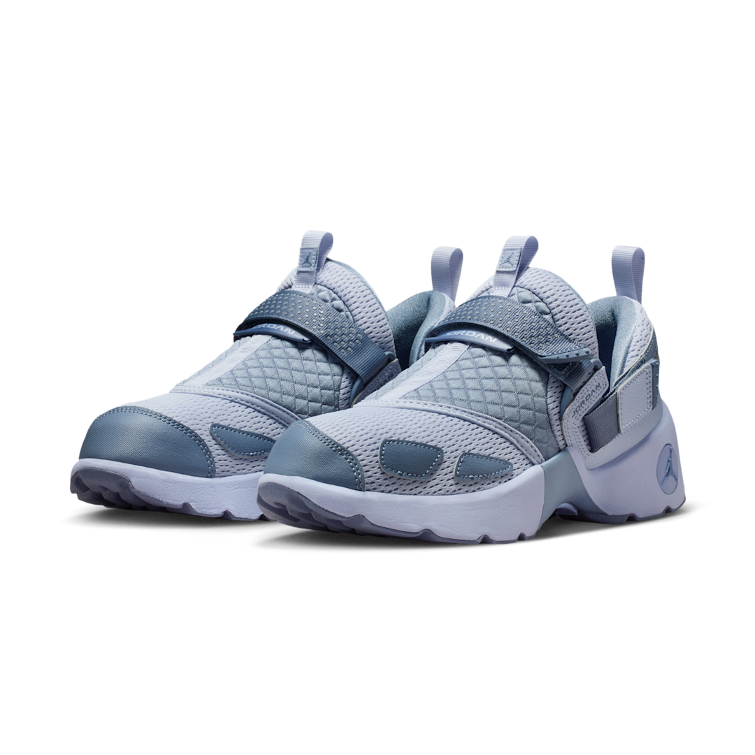 Air Jordan Trunner LX Ghost Ashen Slate, Ghost/Reflective Silver/Ashen Slate/Ashen Slate (HQ2164-010)