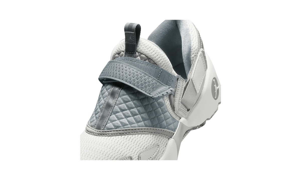 Air Jordan Trunner LX Wolf Grey Reflective Silver