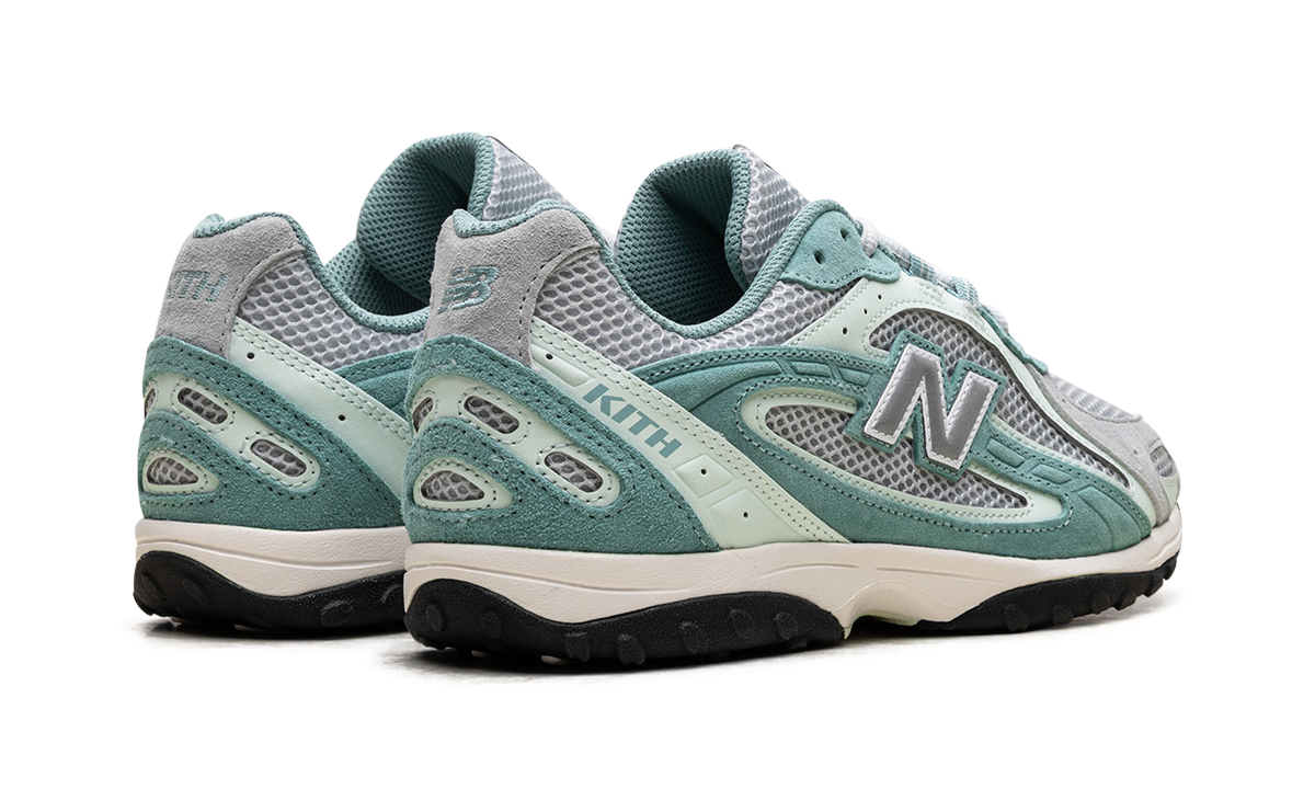 New Balance 204L Kith Green Silver