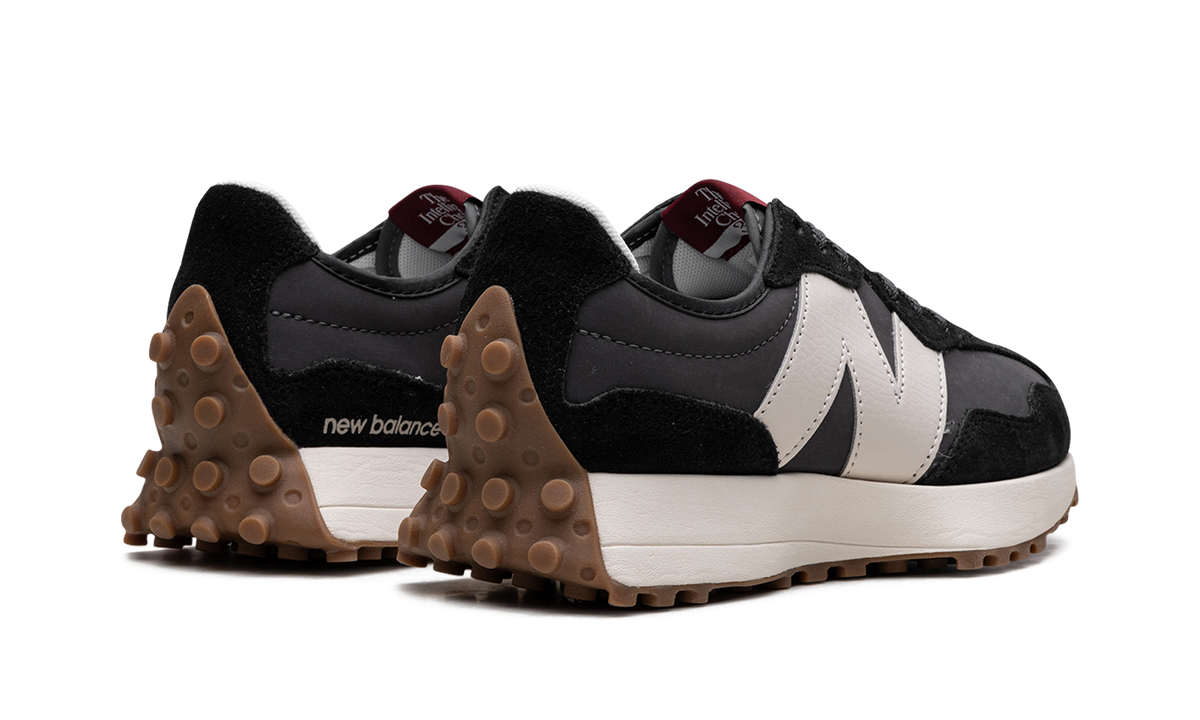 New Balance 327 Black Moonbeam