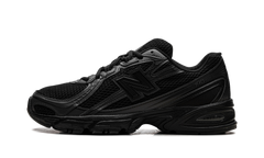 New Balance 740