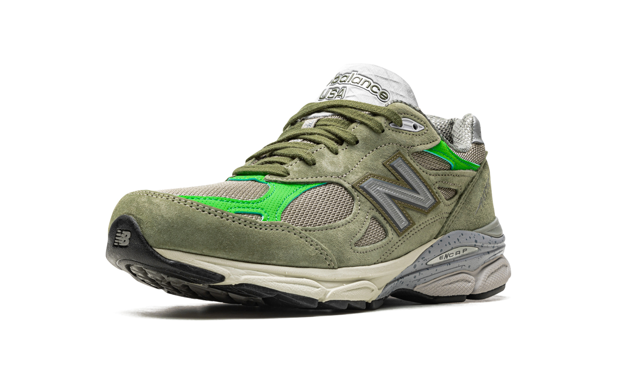 New Balance 990v3 MiUSA Patta Keep Your Family Close