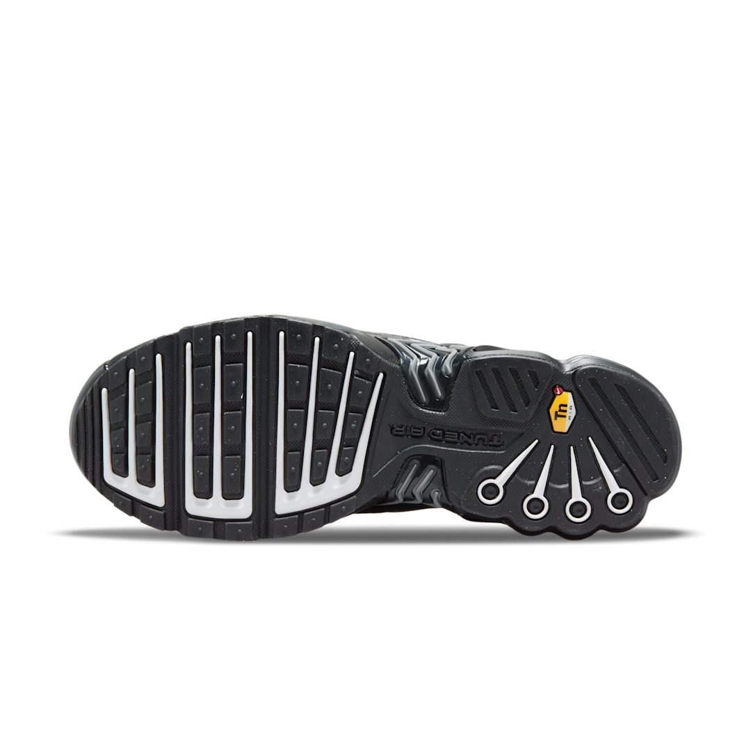 Nike Air Max Plus 3 Black Graphic