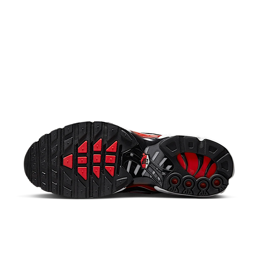 Nike Air Max Plus Black White University Red, Black/White-University Red (DM0032-004)