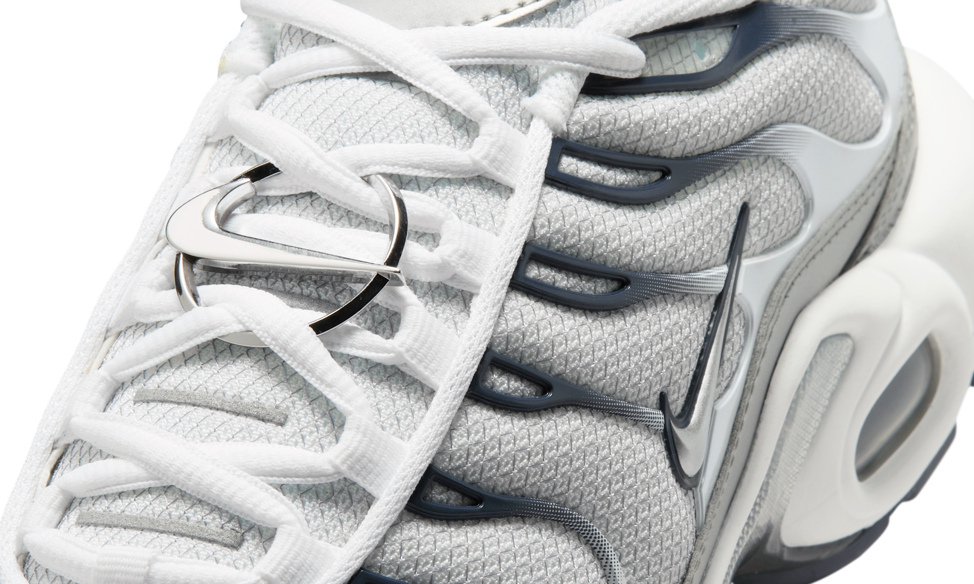 Nike Air Max Plus White Ashen Slate Metallic Silver