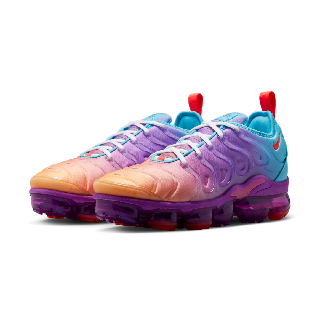 Nike Air VaporMax Plus Fuchsia Dream Bright Crimson Gradient