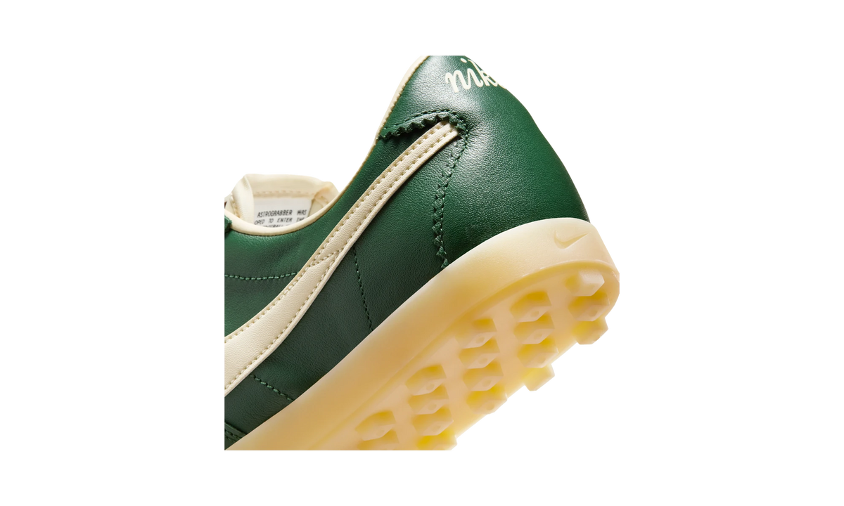 Nike Astro Grabber Fir Muslin