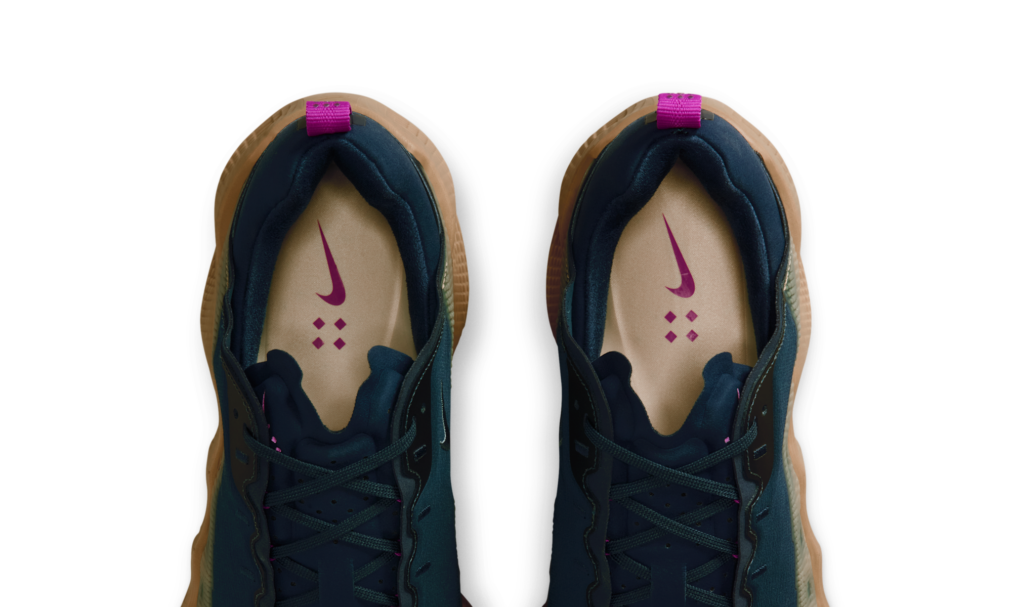 Nike Ava Rover Armory Navy Parachute Beige