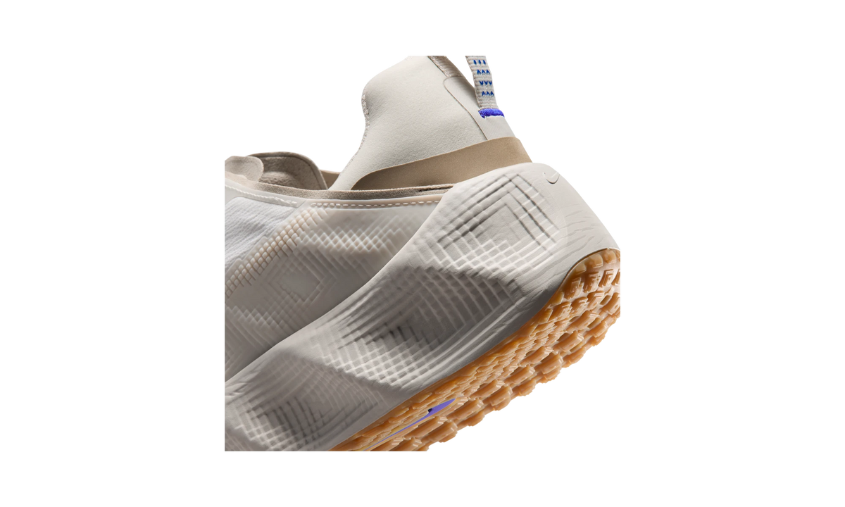 Nike Ava Rover Sail Light Bone Racer Blue