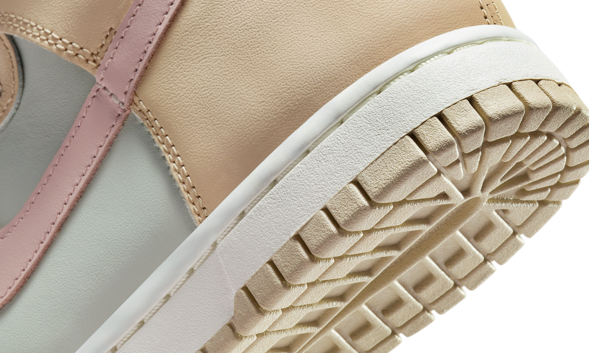 Nike Dunk High Sand Drift Pink Oxford