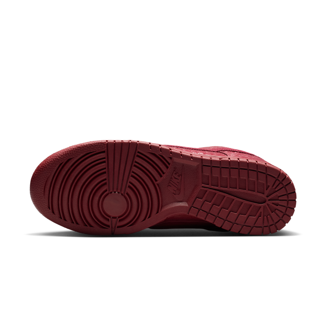 Nike Dunk Low Crocodile Team Red