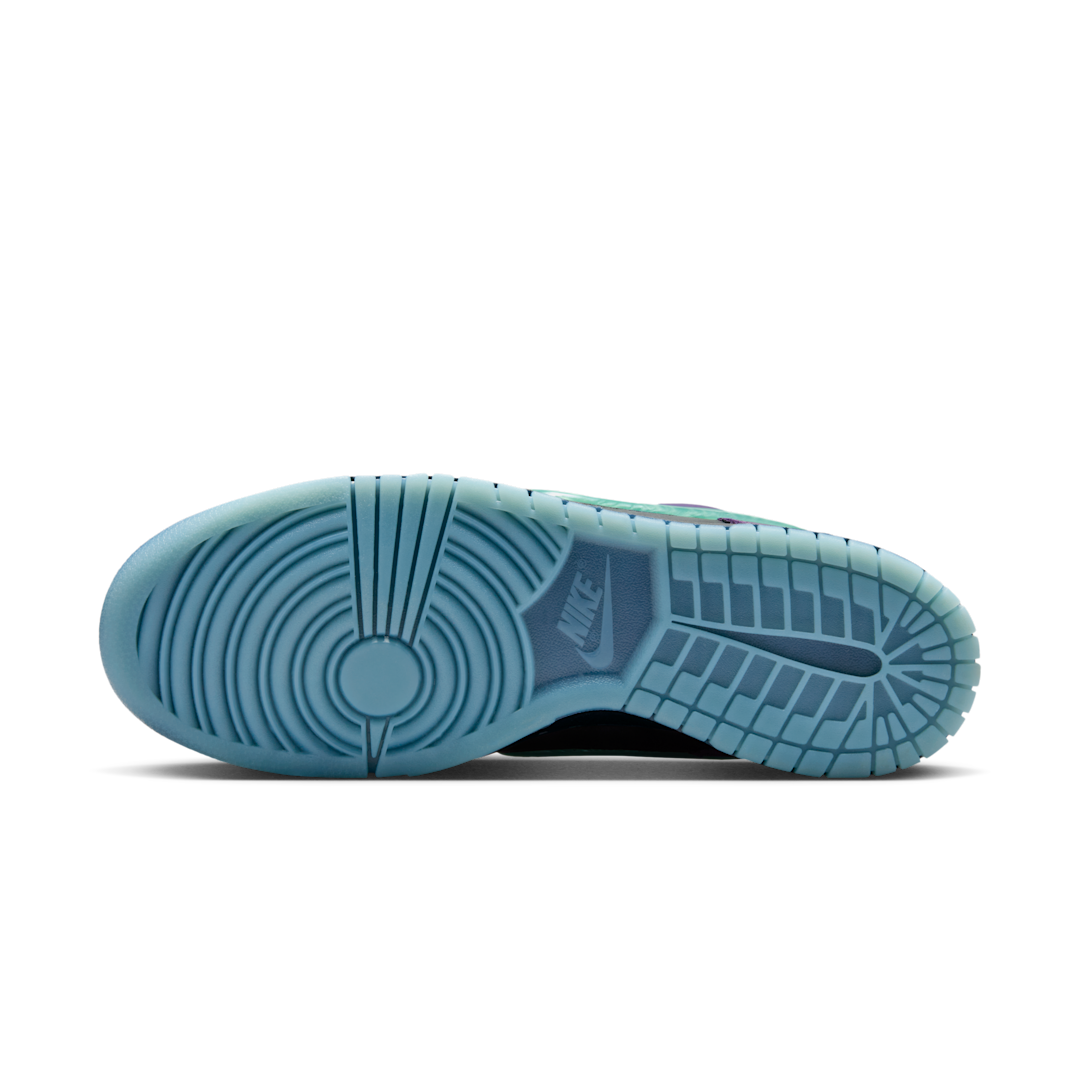 Nike Dunk Low LTD Wizard