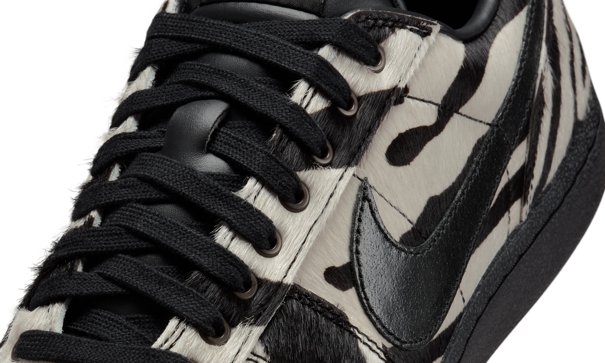 Nike Field General PRM Zebra