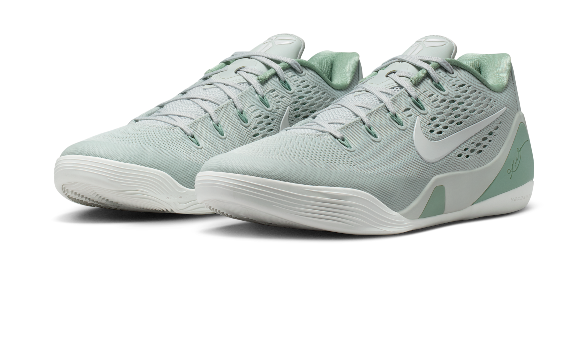 Nike Kobe 9 EM Low Protro Light Silver Steam