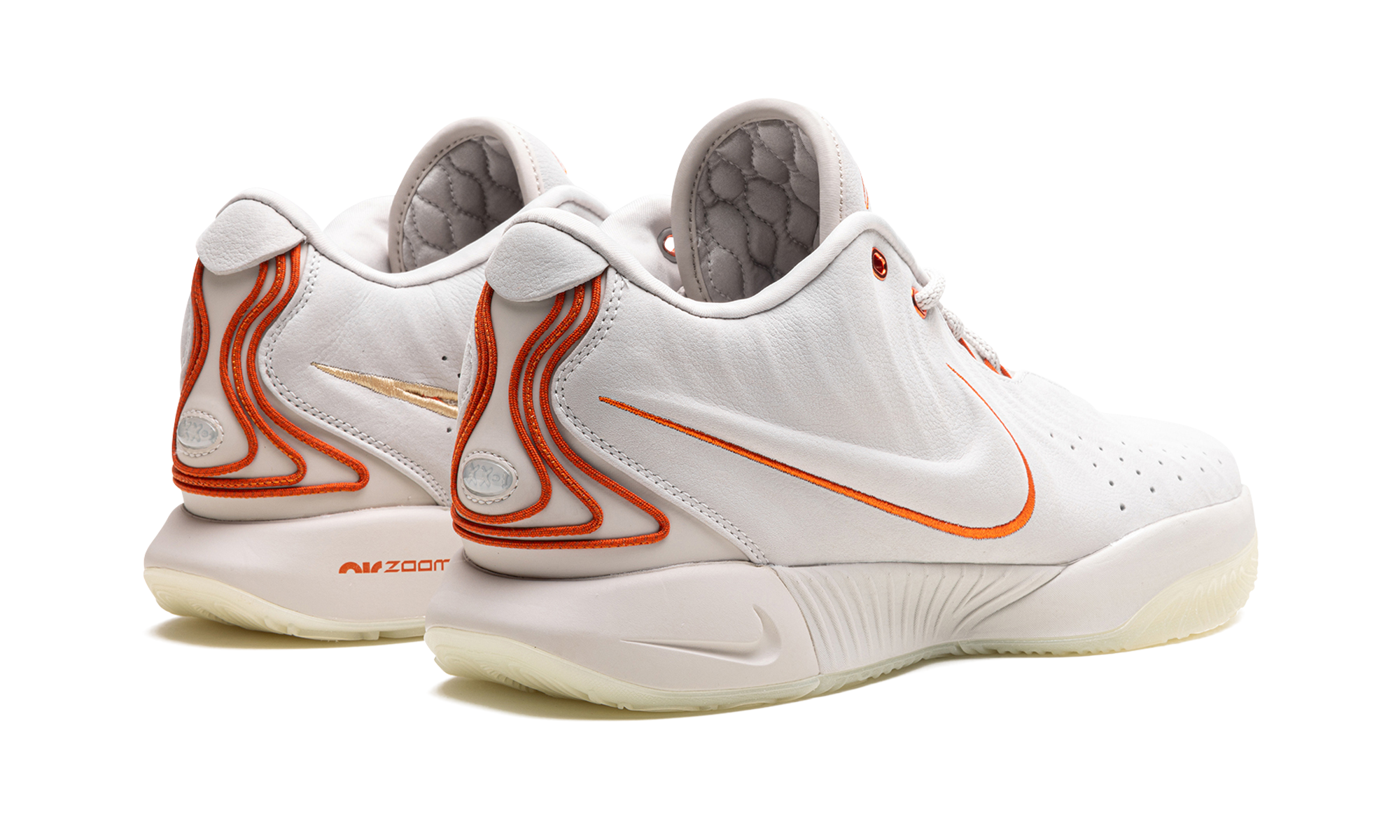 Nike LeBron 21 Akoya