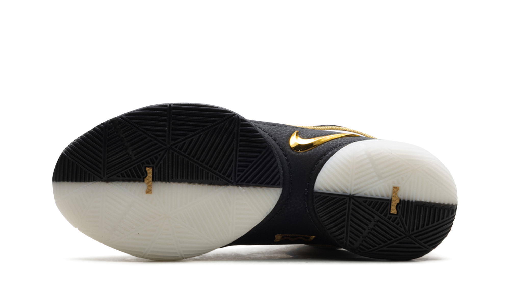 Nike LeBron 22 Mogul