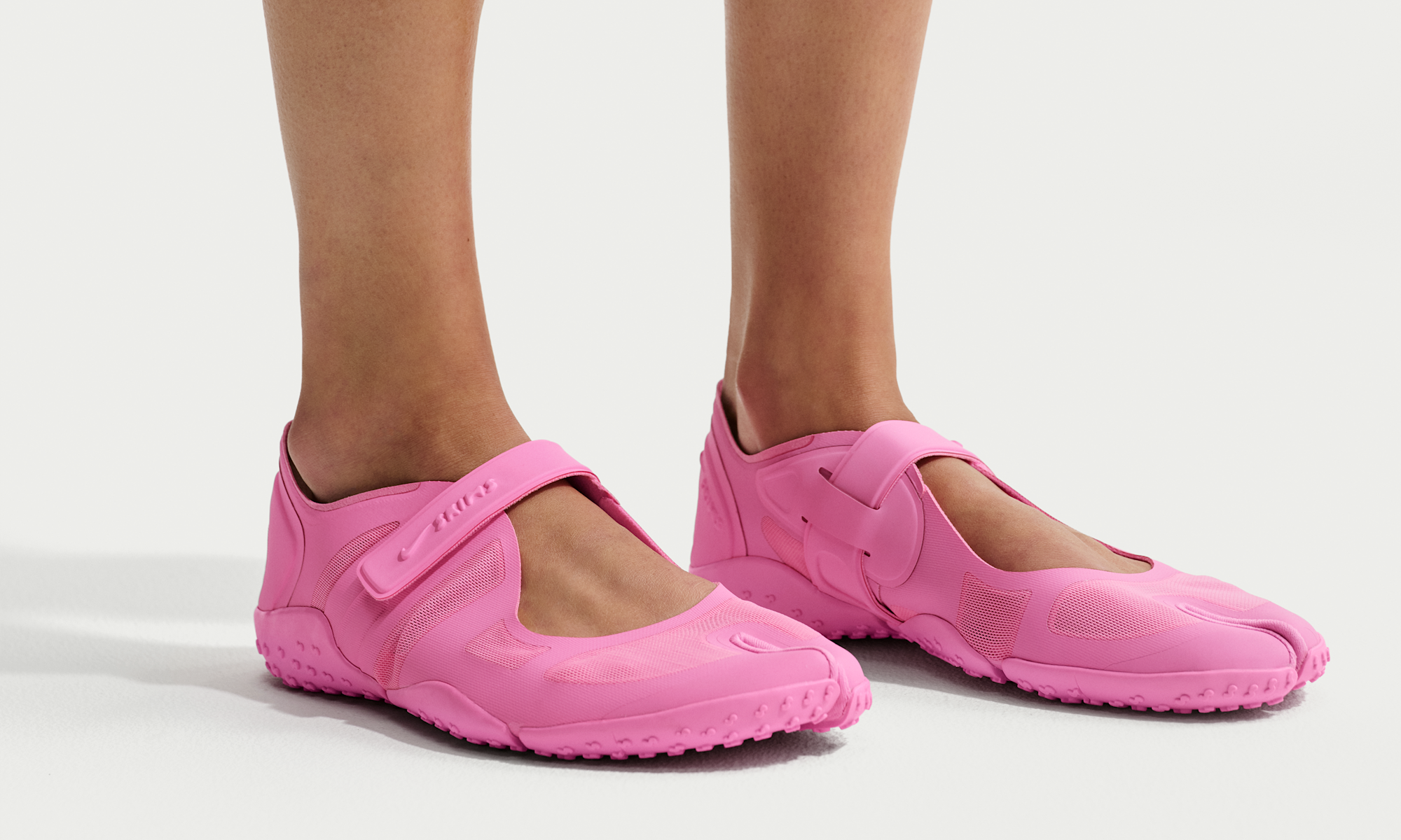 Nike Rift Mesh SKIMS Psychic Pink