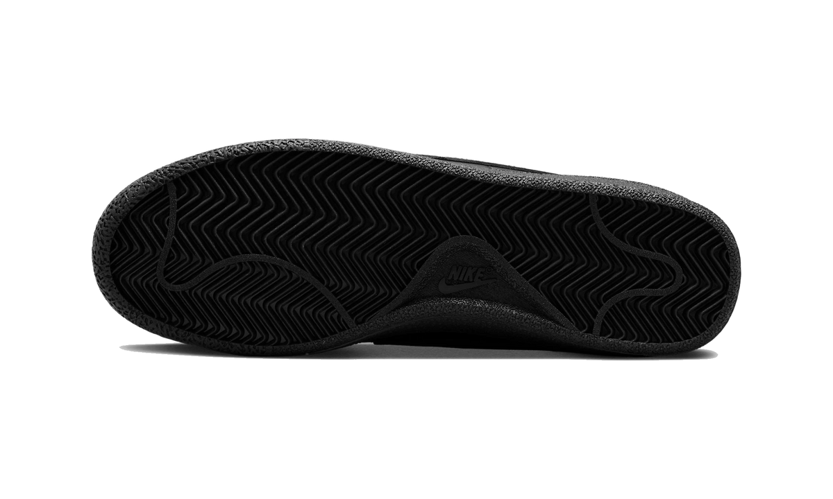 Nike Tennis Classic CS Triple Black