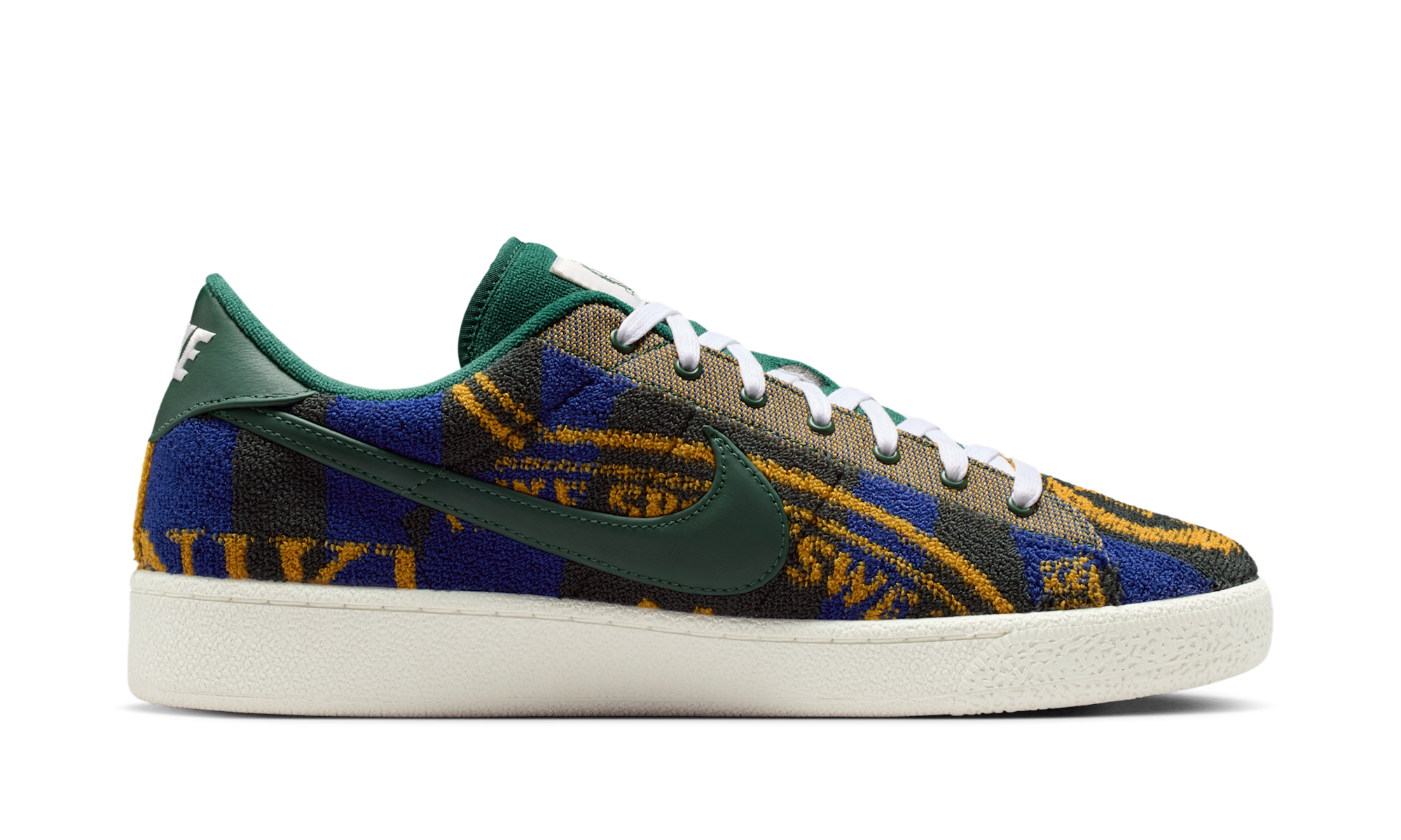 Nike Tennis Classic Premium Fir White Sail