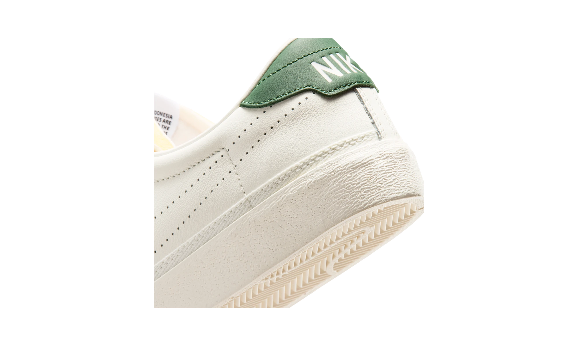 Nike Tennis Classic Sail Fir Team Orange
