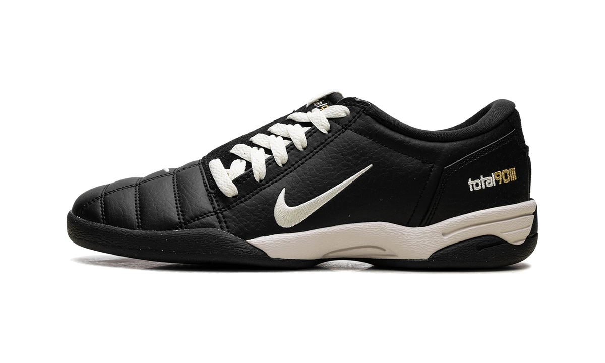 Nike Total 90 3 Black Coconut Milk