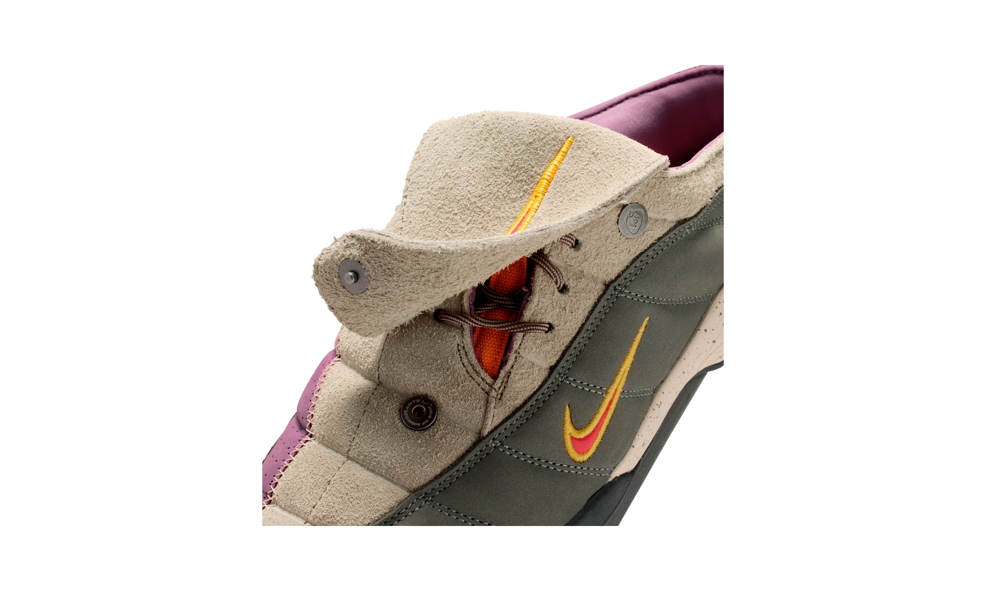 Nike Total 90 Mule Kids of Immigrants Khaki
