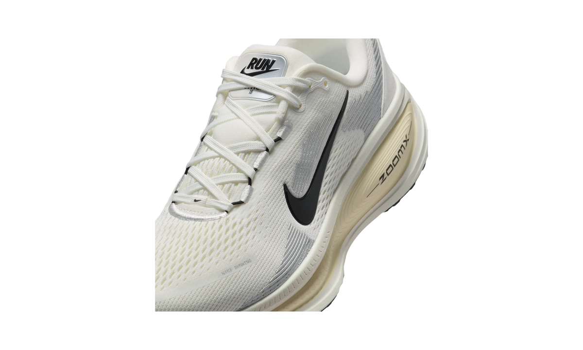 Nike Vomero 18 Summit White Coconut Milk