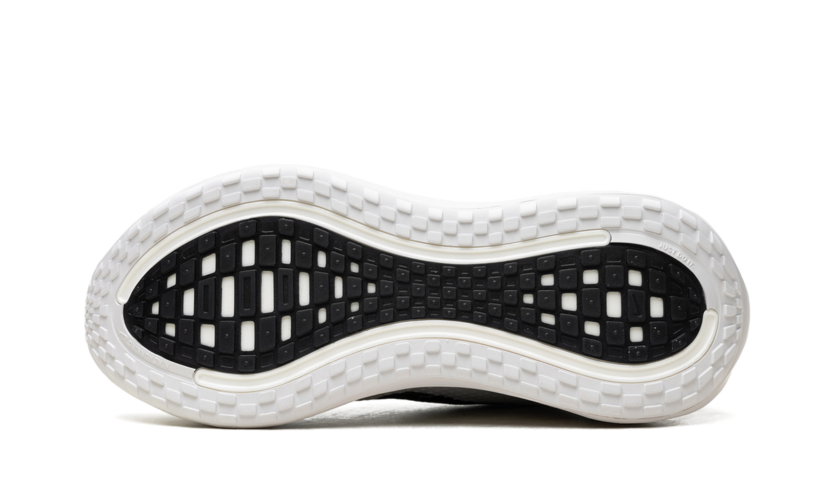 Nike Vomero Plus Run