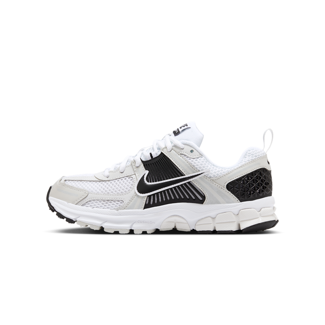 Nike Zoom Vomero 5 Metallic Platinum Black