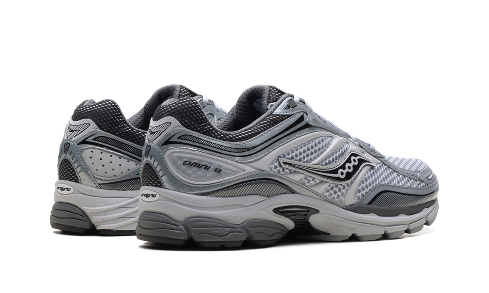 Saucony ProGrid Omni 9 Microchip