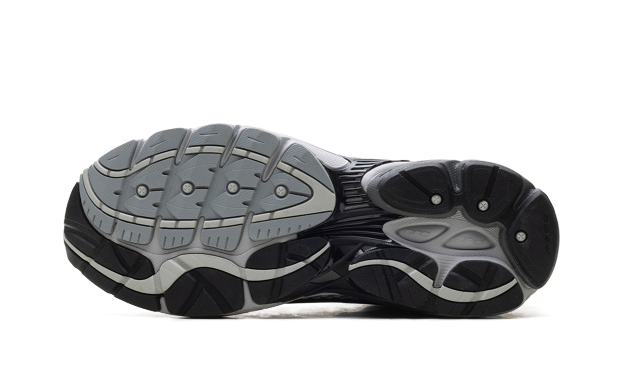Saucony ProGrid Omni 9 Microchip