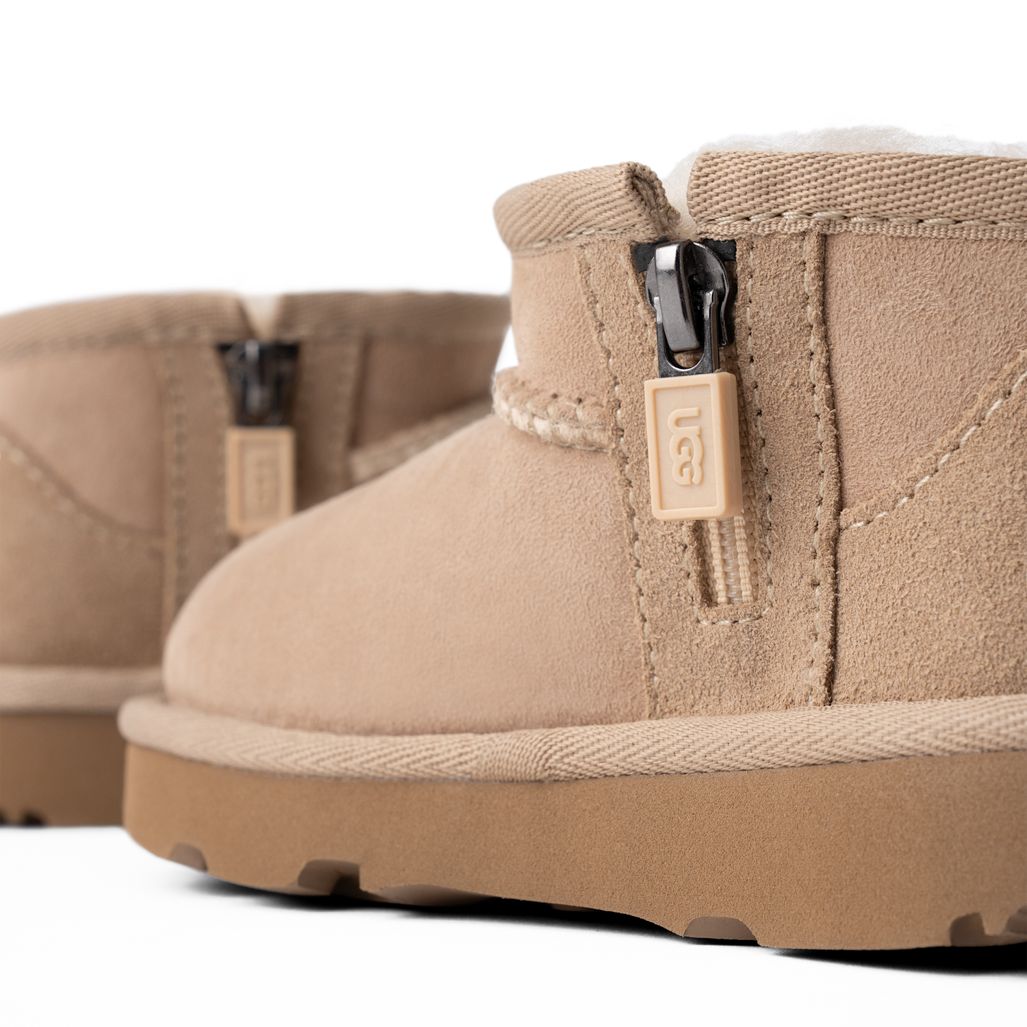 UGG Classic Ultra Mini Boot Sand (Toddler), Sand (1130750T-SAN)
