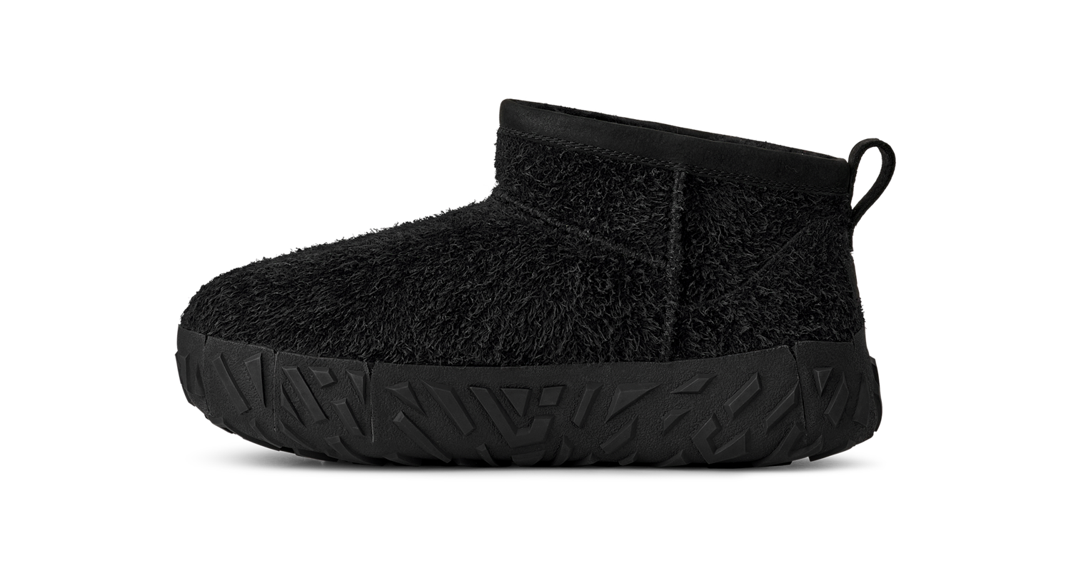 UGG Classic Ultra Mini Wrap Tech Boot Black, Black (1171115-BLK)