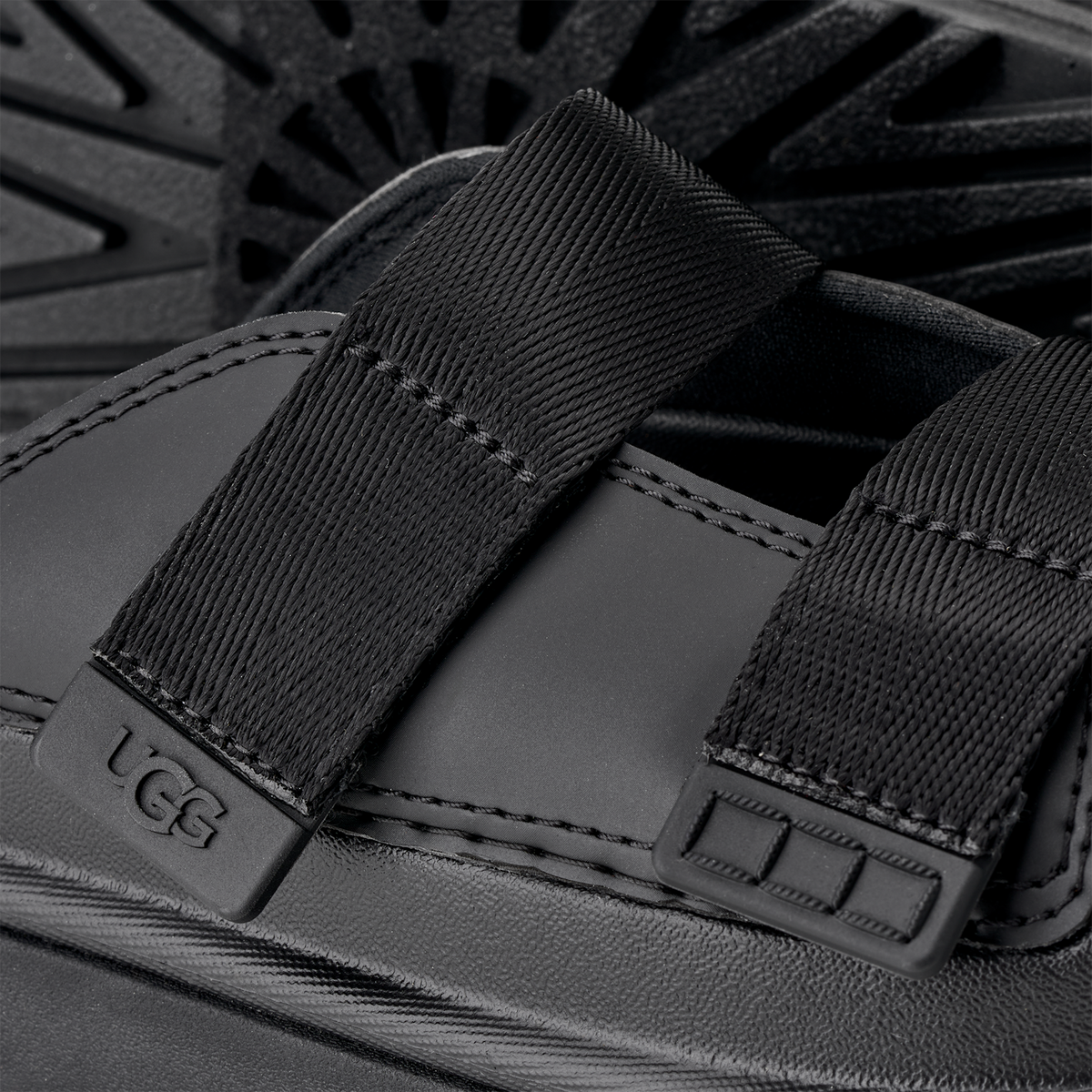 UGG GoldenGlow Slide Black (Kids), Black (1166513K-BLK)