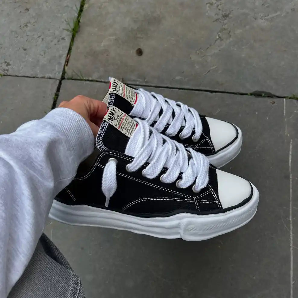 Maison Mihara Hank sneakers