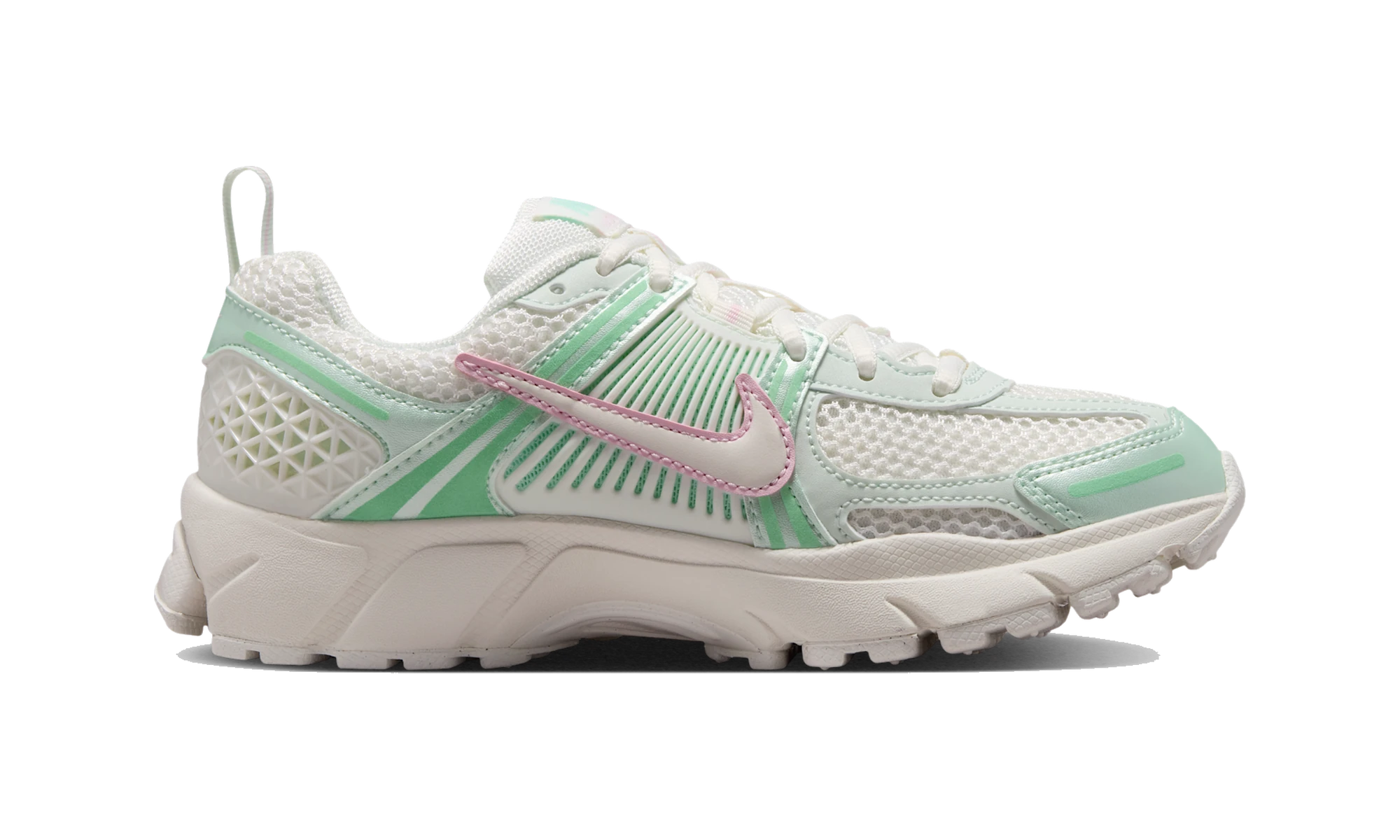 Nike Vomero 5 Shoes with Reflective Design Accents Sail/Sail/Pink Foam/Arctic Green
