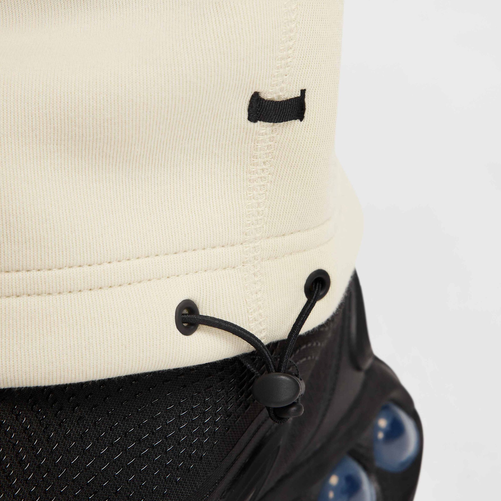 Nike Tech Fleece Open-Hem Trousers Light Khaki/Black