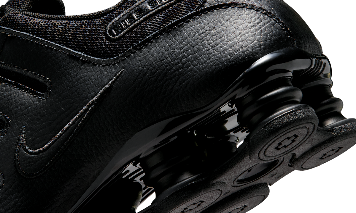 Nike Shox NZ Men‘s shoes Black/Black/Black