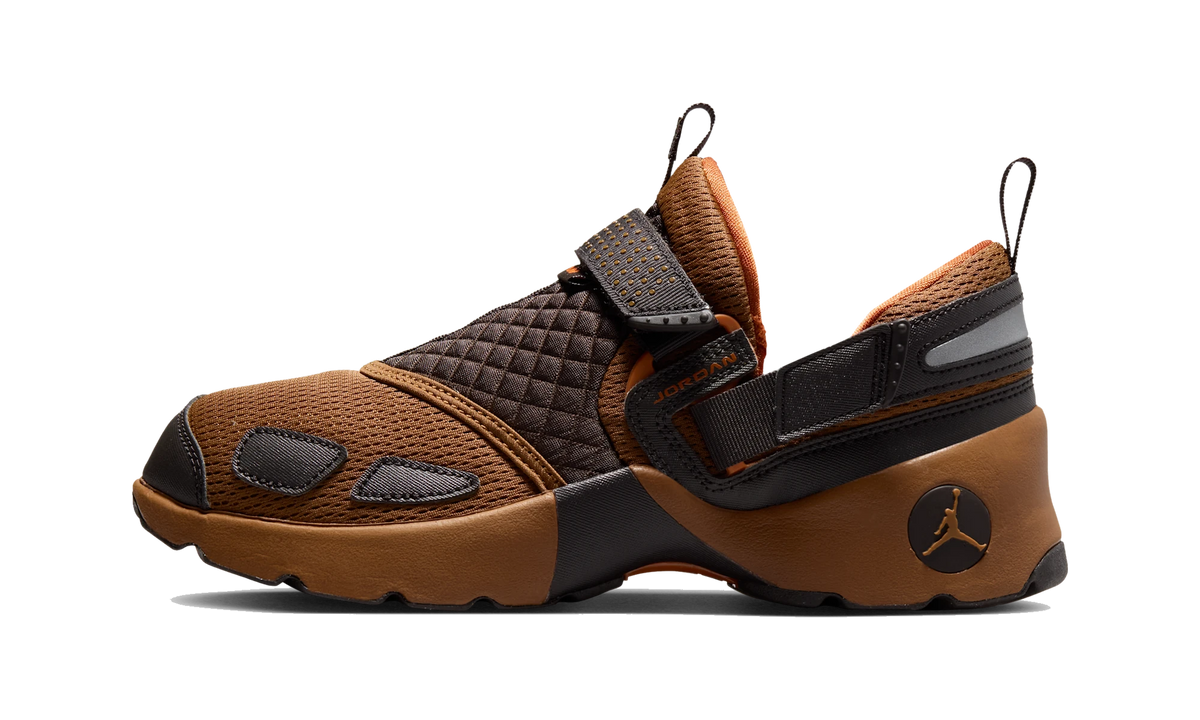 Air Jordan Trunner LX Light British Tan/Reflective Silver/White/Desert Orange
