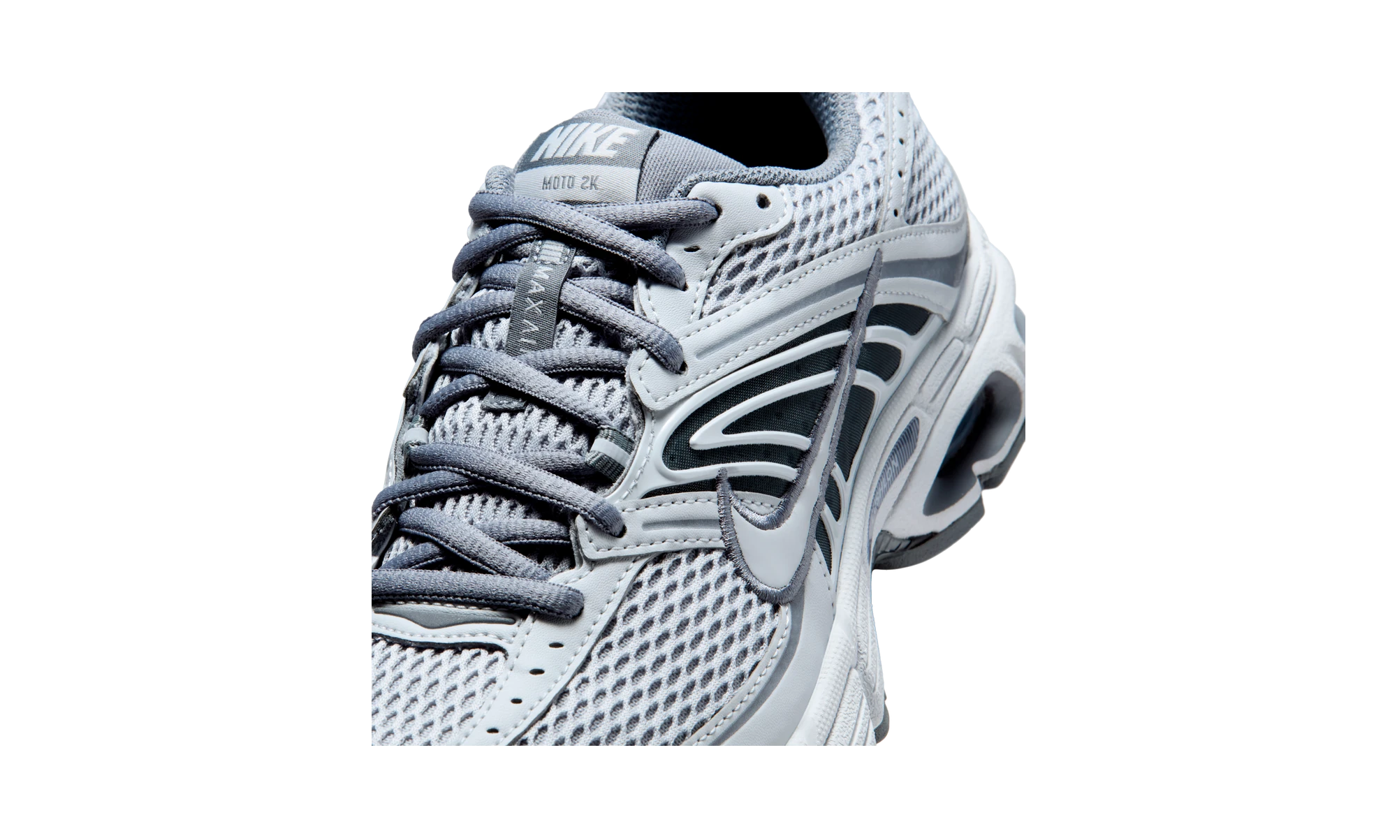 Nike Air Max Moto 2K shoes with reflective accents Wolf Grey/Cool Grey/Pure Platinum