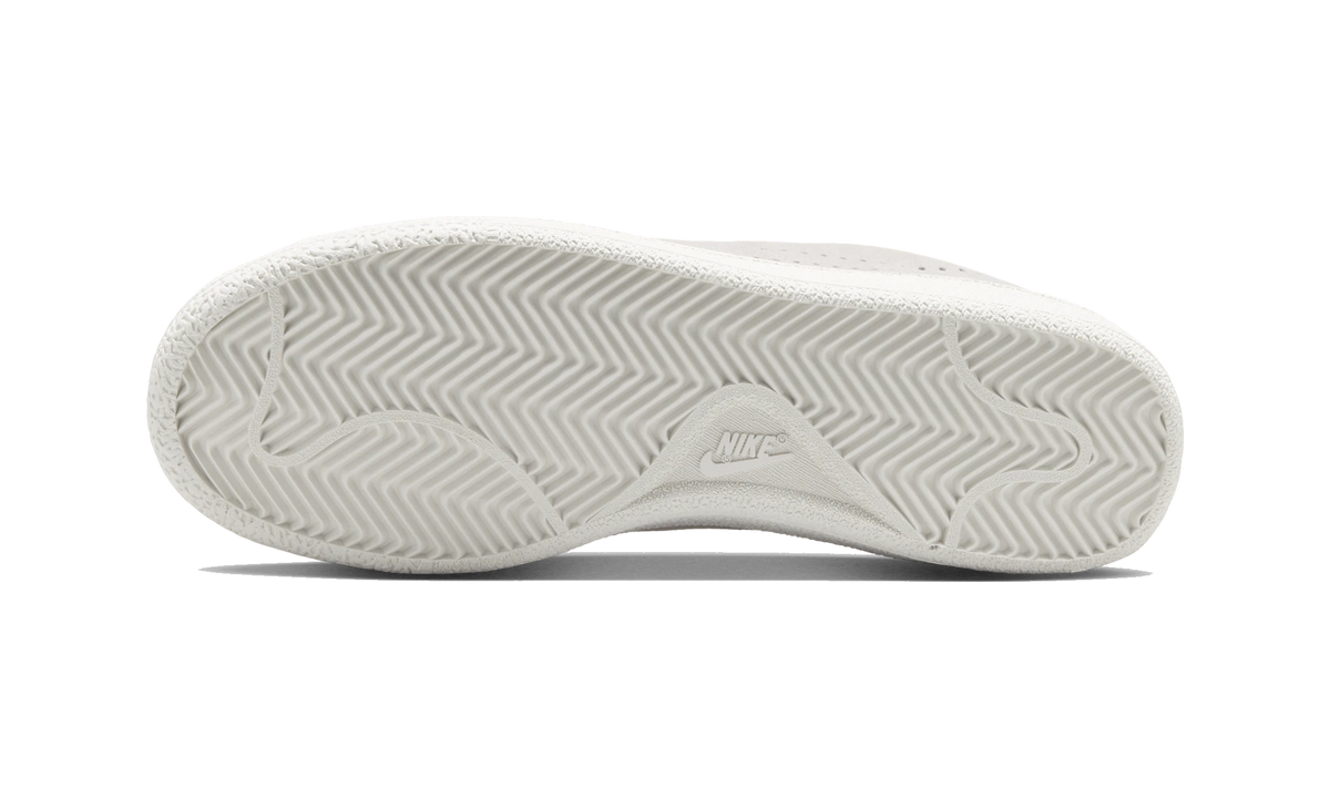 Nike Tennis Classic Sail/Black/Sail